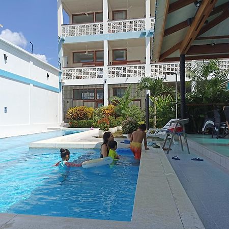イキトスMorona Flats & Pool - 70 M2アパートメント エクステリア 写真