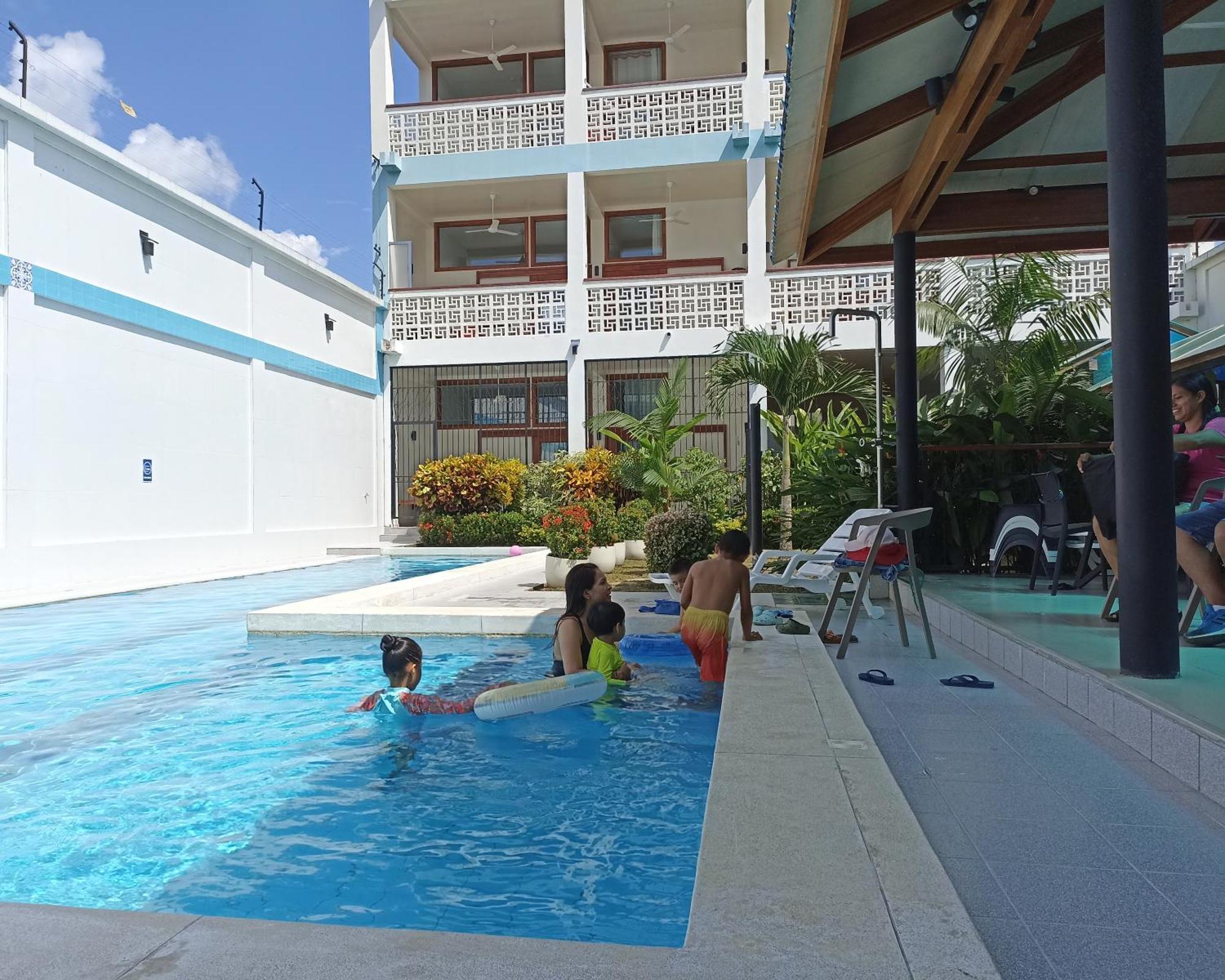 イキトスMorona Flats & Pool - 70 M2アパートメント エクステリア 写真